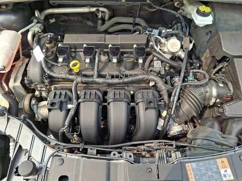 Used 2017 Ford Focus SE FWD image 27