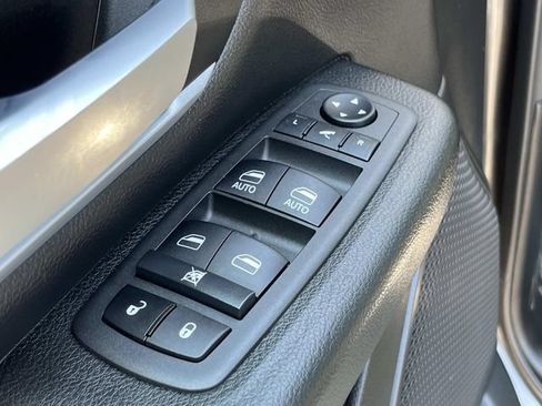 Used 2022 RAM 1500 Big Horn AWD/4WD image 26