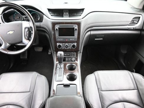 Used 2017 Chevrolet Traverse LT AWD/4WD image 14