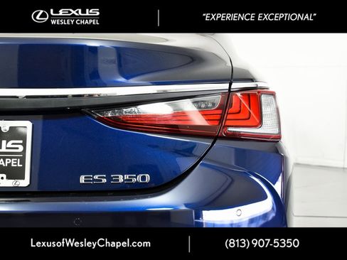 Used 2022 Lexus ES 350 w/ Premium Package image 8
