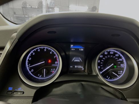 Used 2022 Toyota Camry LE FWD image 21
