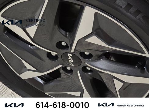 Certified 2023 Kia Sorento EX FWD image 12