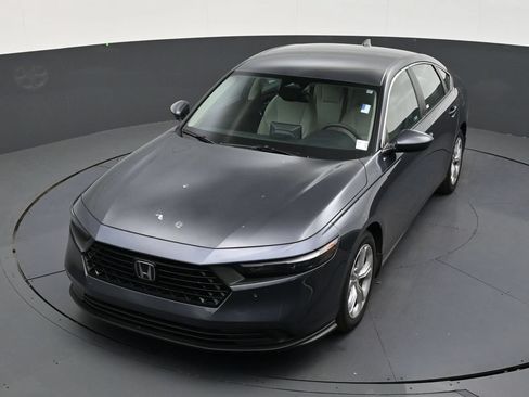 Used 2025 Honda Accord LX image 18