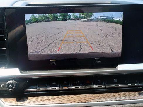 Used 2023 Chevrolet Silverado 1500 RST AWD/4WD image 42