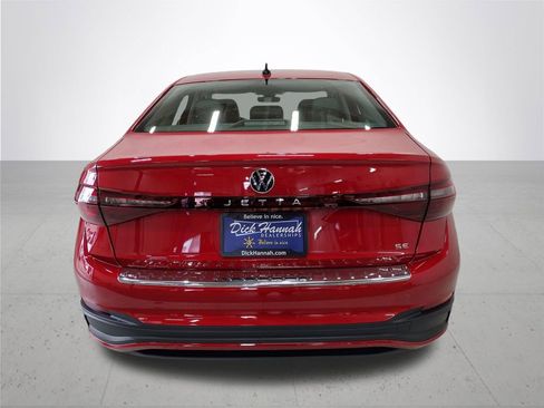 New 2026 Volkswagen Jetta SE FWD image 11