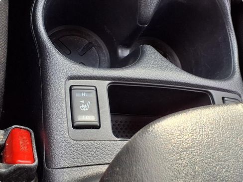 Used 2020 Nissan Rogue SV image 12