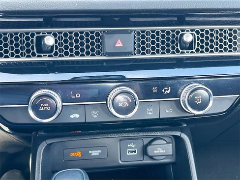 Used 2023 Honda Civic Sport image 15