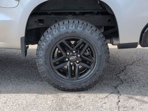 Used 2021 Chevrolet Silverado 1500 Custom Trail Boss w/ Safety Confidence Package AWD/4WD image 10