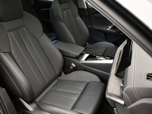 Used 2025 Audi Q5 Premium Plus w/ Premium Plus AWD/4WD image 47