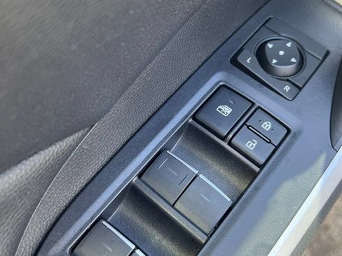 Used 2023 Toyota RAV4 SE w/ Convenience Package AWD/4WD image 40