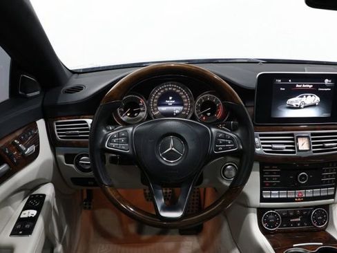 Used 2015 Mercedes-Benz CLS 550 4MATIC image 11