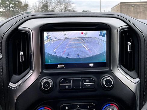 Used 2019 Chevrolet Silverado 1500 LT Trail Boss w/ Convenience Package image 12