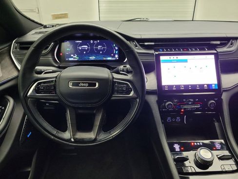 Used 2022 Jeep Grand Cherokee Overland w/ Advanced Protech Group III image 22