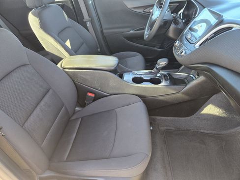 Used 2024 Chevrolet Malibu LT image 16