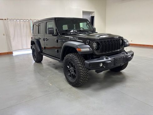 Used 2026 Jeep Wrangler Unlimited Sport AWD/4WD image 2