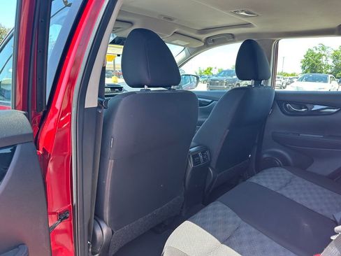 Used 2019 Nissan Rogue Sport S FWD image 13