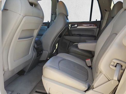 Used 2012 Buick Enclave Premium image 22
