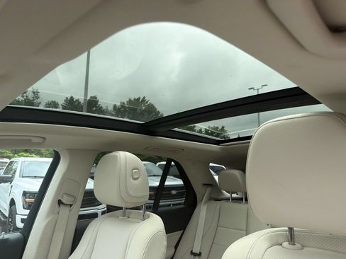 Used 2021 Mercedes-Benz GLE 350 4MATIC image 27