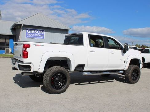 Used 2024 Chevrolet Silverado 2500 LT image 12