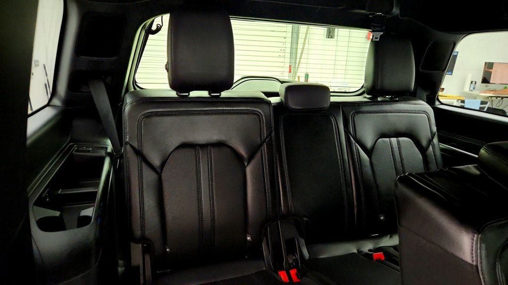 Used 2020 Ford Expedition Limited AWD/4WD image 25