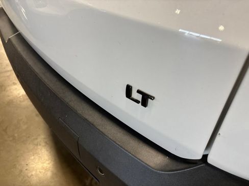 Used 2019 Chevrolet Traverse LT w/ LT Premium Package AWD/4WD image 10