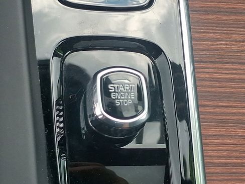 Certified 2024 Volvo S60 B5 Plus image 24