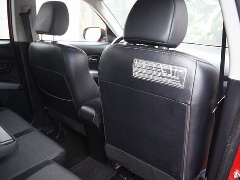 Used 2012 Mitsubishi Outlander SE AWD/4WD image 27