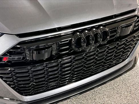 Used 2025 Audi RS 6 performance image 34