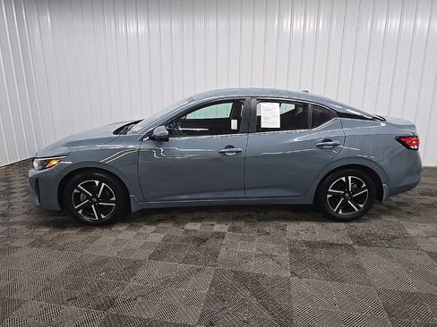 Used 2025 Nissan Sentra SV w/ All-Weather Package image 5