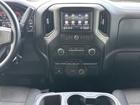 Used 2019 Chevrolet Silverado 1500 Custom Trail Boss w/ Custom Convenience Package AWD/4WD image 4