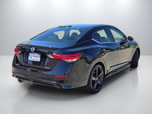 Used 2022 Nissan Sentra SR w/ Midnight Edition image 5
