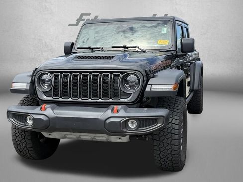 Used 2026 Jeep Gladiator Mojave AWD/4WD image 2