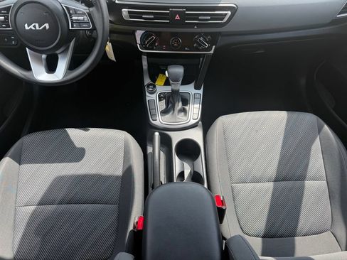 Used 2023 Kia Seltos LX AWD/4WD image 13