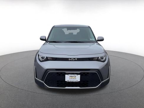 Used 2025 Kia Soul LX w/ LX Technology Package FWD image 5
