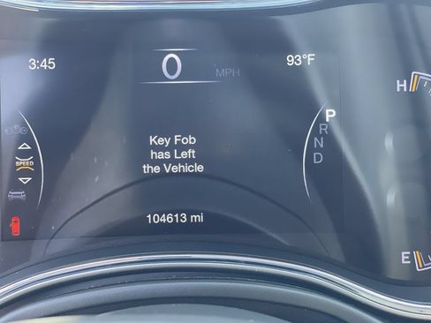 Used 2020 Jeep Grand Cherokee Overland AWD/4WD image 13