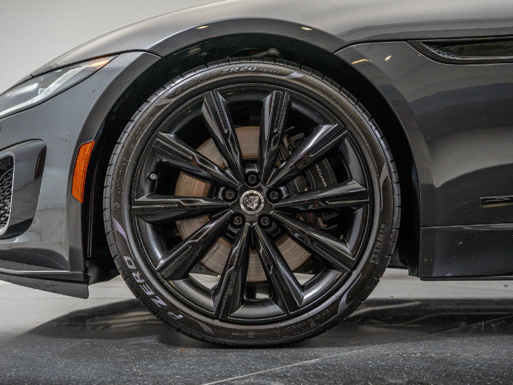 Used 2024 Jaguar F-TYPE R AWD/4WD image 11