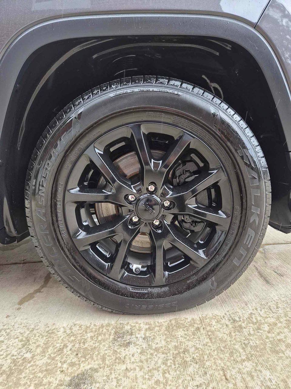 Used 2016 Jeep Cherokee Latitude w/ Comfort/Convenience Group AWD/4WD image 20