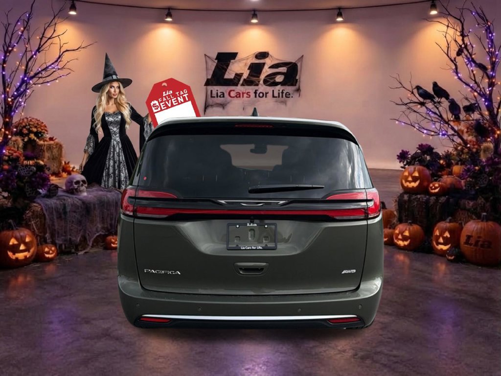 New 2027 Chrysler Pacifica Select AWD/4WD image 4