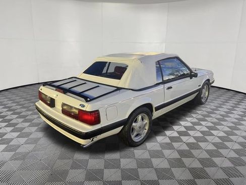 Used 1990 Ford Mustang LX RWD image 5