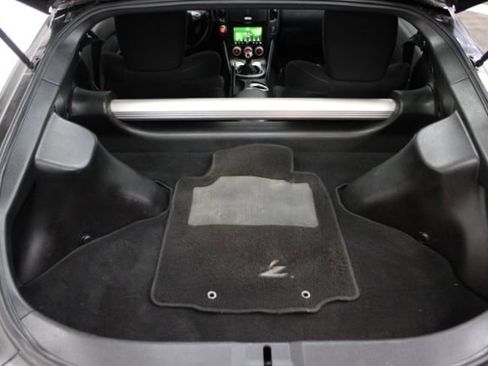 Used 2014 Nissan 370Z w/ Sport Package image 21