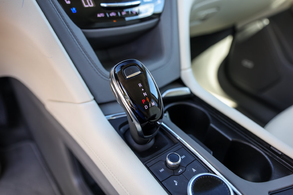 Used 2025 Cadillac XT6 Premium Luxury FWD image 20