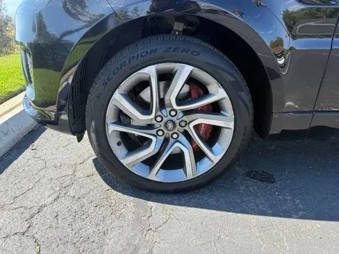 Used 2018 Land Rover Range Rover Sport HSE Dynamic AWD/4WD image 32