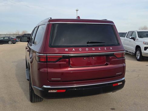 Used 2022 Jeep Wagoneer Series III w/ Flexible Seating Group image 5