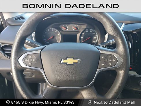 Used 2021 Chevrolet Traverse LS image 11