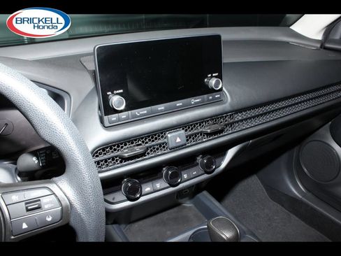 Used 2024 Honda HR-V LX image 18