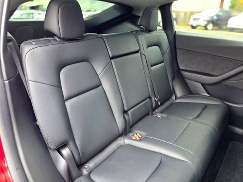 Used 2021 Tesla Model Y Long Range image 29