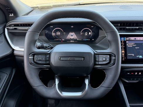 New 2026 Jeep Cherokee Overland w/ Advanced Pro Tech Group AWD/4WD image 17