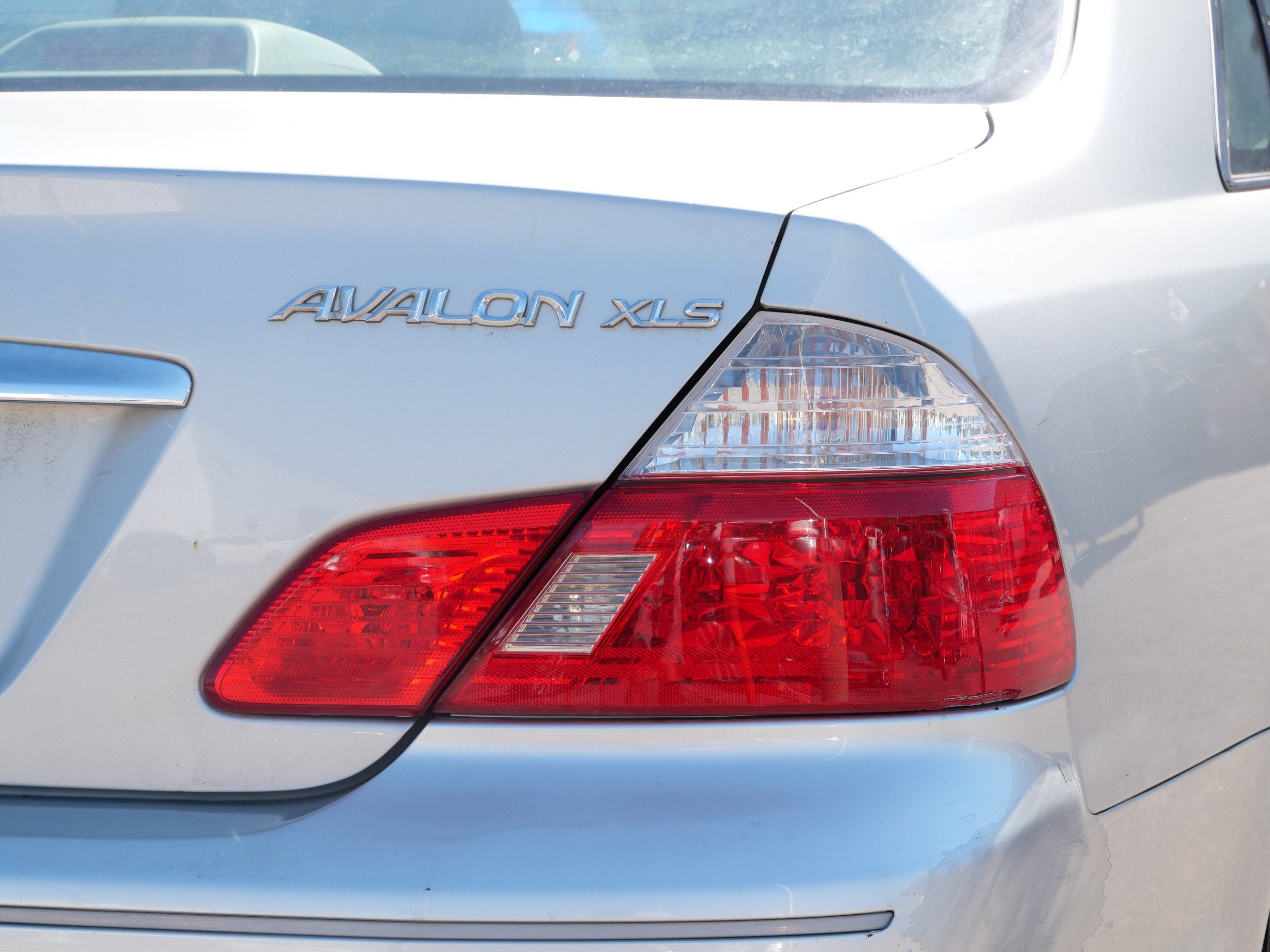 Used 2003 Toyota Avalon XLS FWD image 17