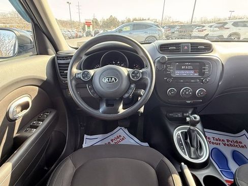 Used 2019 Kia Soul image 19