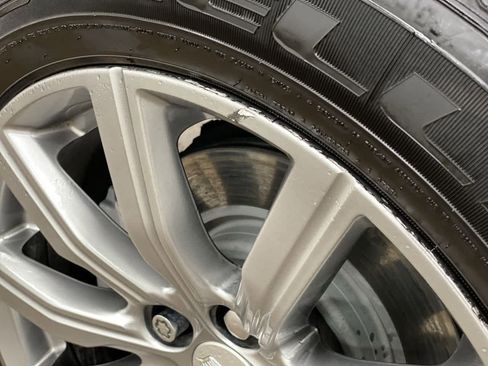 Used 2020 Cadillac XT4 Premium Luxury w/ Driver Awareness Package image 34